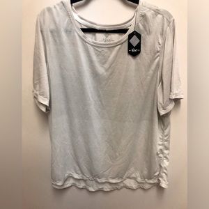 New with tags, Lularoe Confident work out top, size 3x.